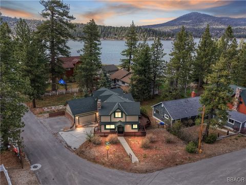 Photo of 152 Lake Drive, Big Bear Lake, CA 92315 (MLS # 32501126)