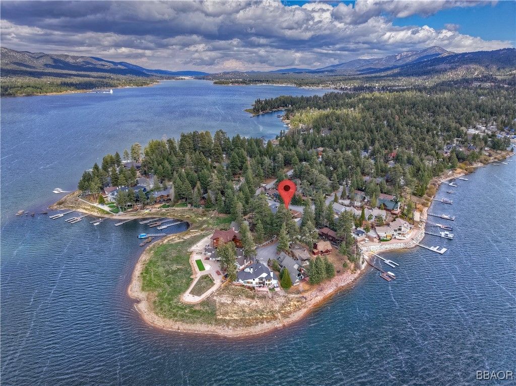 Photo of 152 Lake Drive, Big Bear Lake, CA 92315 (MLS # 32501126)