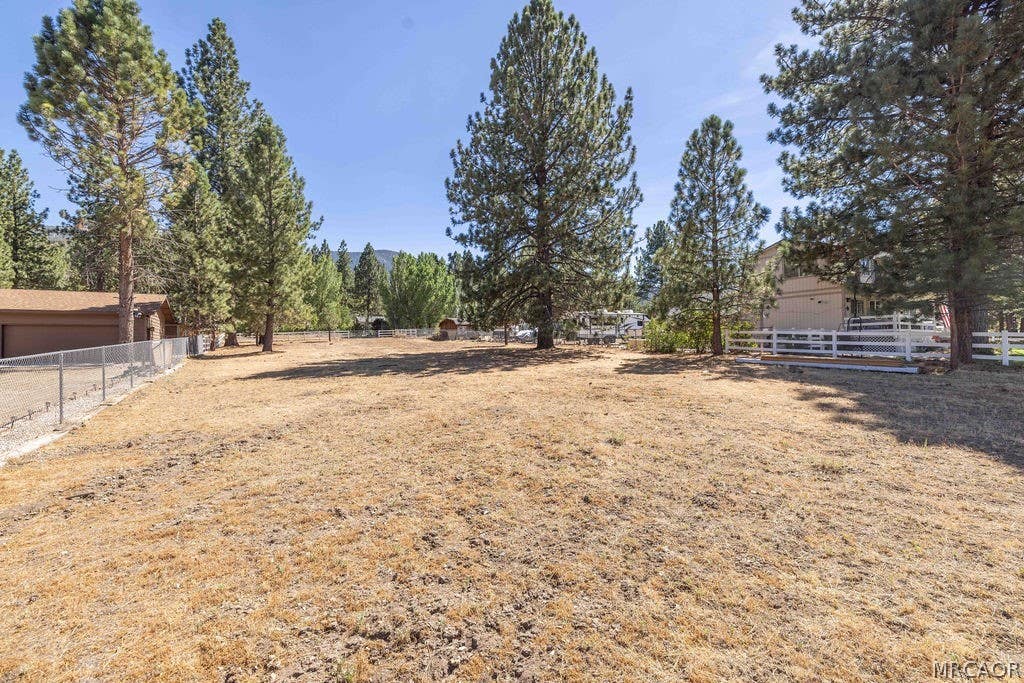 Photo of 2146 Glencove Drive, Big Bear City, CA 92314 (MLS # 32601765)