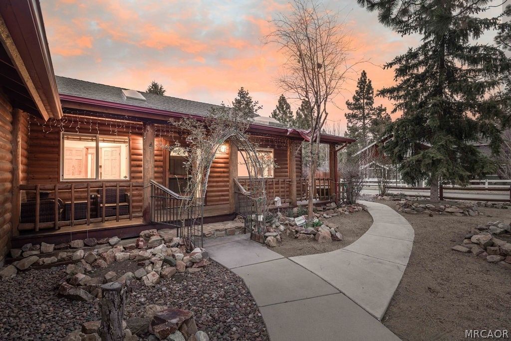 Photo of 457 E Mountain View Boulevard, Big Bear City, CA 92314 (MLS # 32600630)