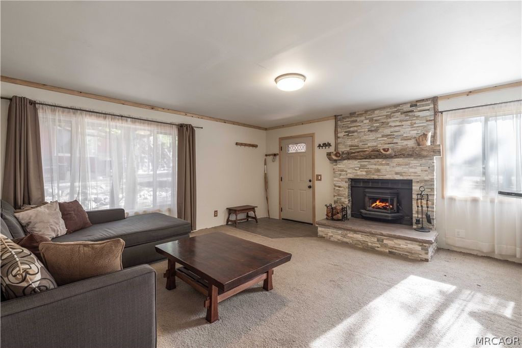 Photo of 773 Sunset Lane, Sugarloaf, CA 92386 (MLS # 32601261)