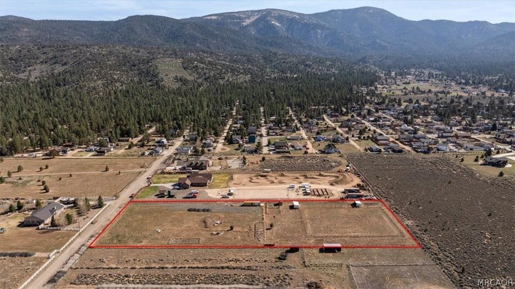 Photo of 735 Cypress Lane, Big Bear City, CA 92314 (MLS # 32600627)