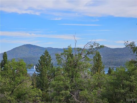 Photo of 913 Great Spirits Way, Big Bear Lake, CA 92315 (MLS # 32405479)