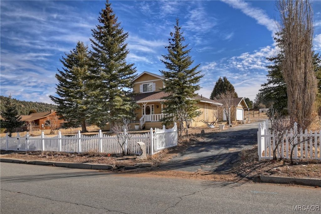 Photo of 1165 Monte Vista Drive, Big Bear City, CA 92314 (MLS # 32600153)