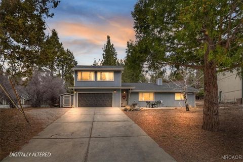 Photo of 399 Crater Lake Rd, Big Bear Lake, CA 92315 (MLS # 32600126)