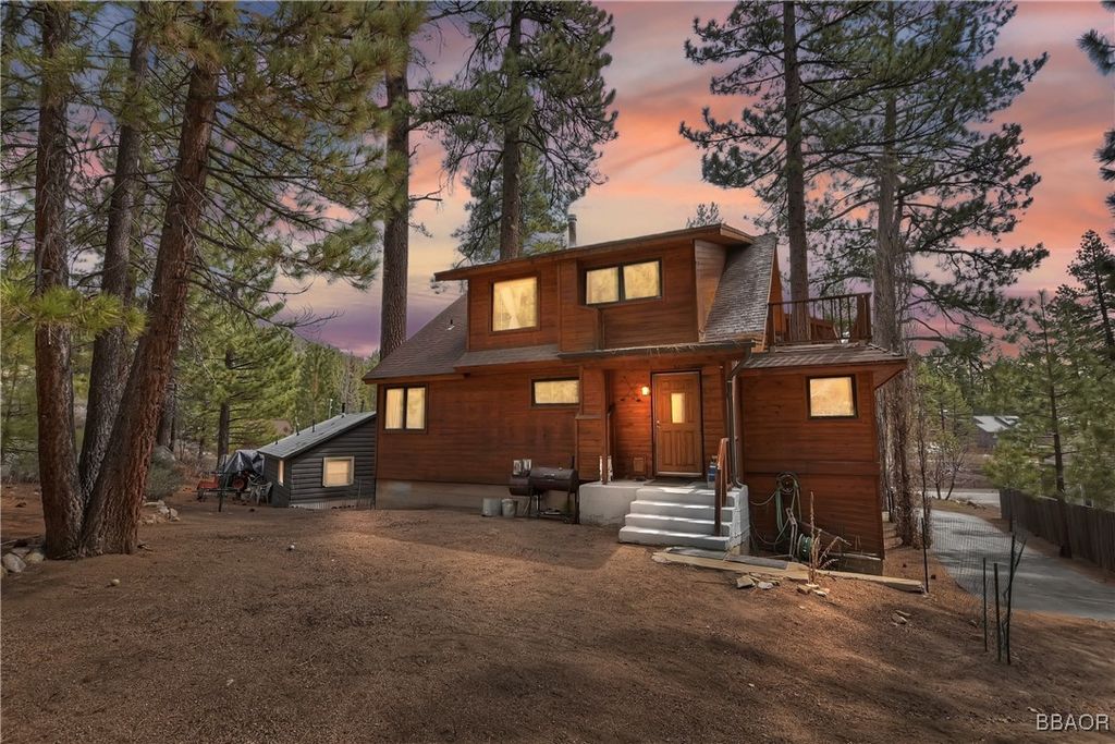 Photo of 39128 North Shore Dr, Fawnskin, CA 92333 (MLS # 32500679)