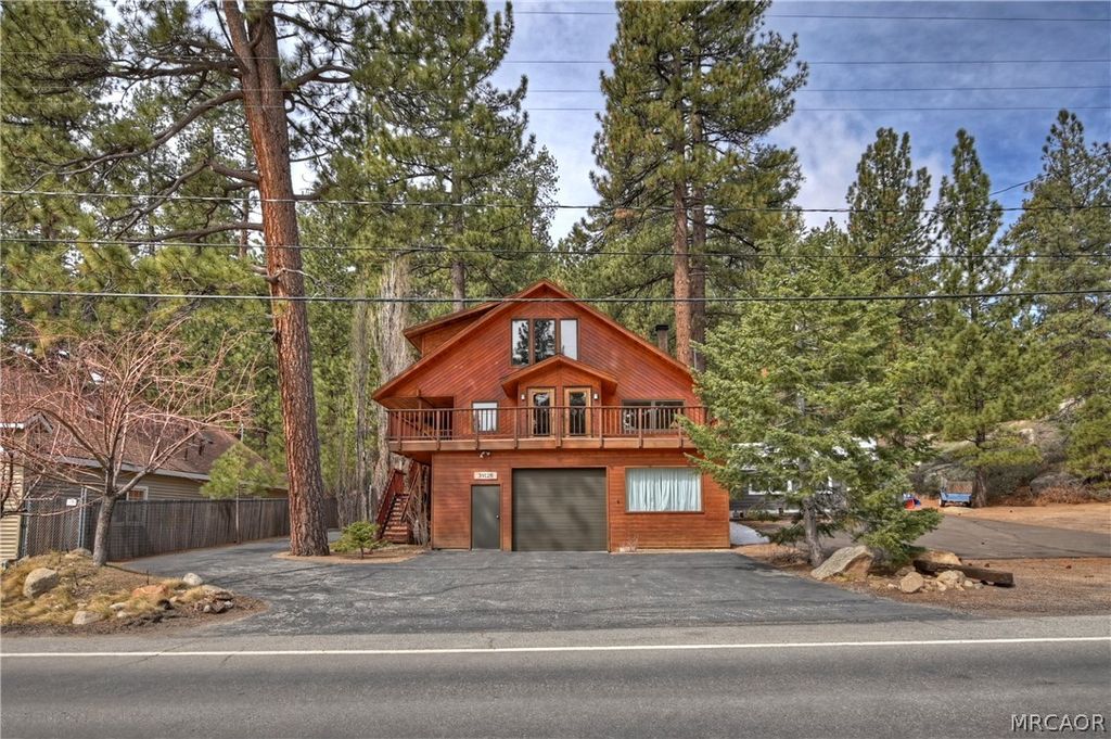 Photo of 39128 North Shore Dr, Fawnskin, CA 92333 (MLS # 32500679)