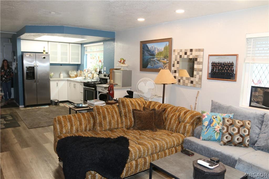 Photo of 805 Riverside Avenue, Sugarloaf, CA 92386 (MLS # 32601609)