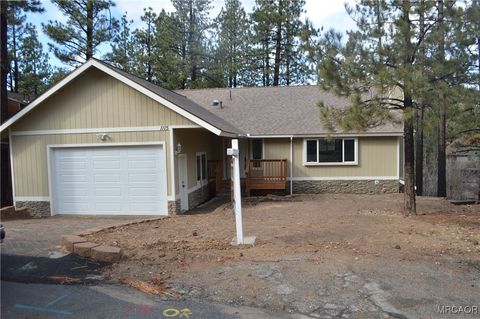 Photo of 1115 Elmwood Place, Big Bear City, CA 92314 (MLS # 32502700)