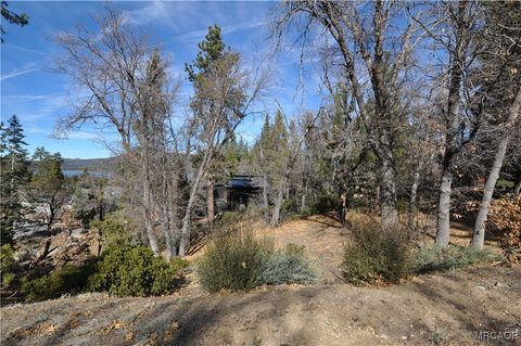 Photo of 899 Great Spirits Way, Big Bear Lake, CA 92315 (MLS # 32502860)