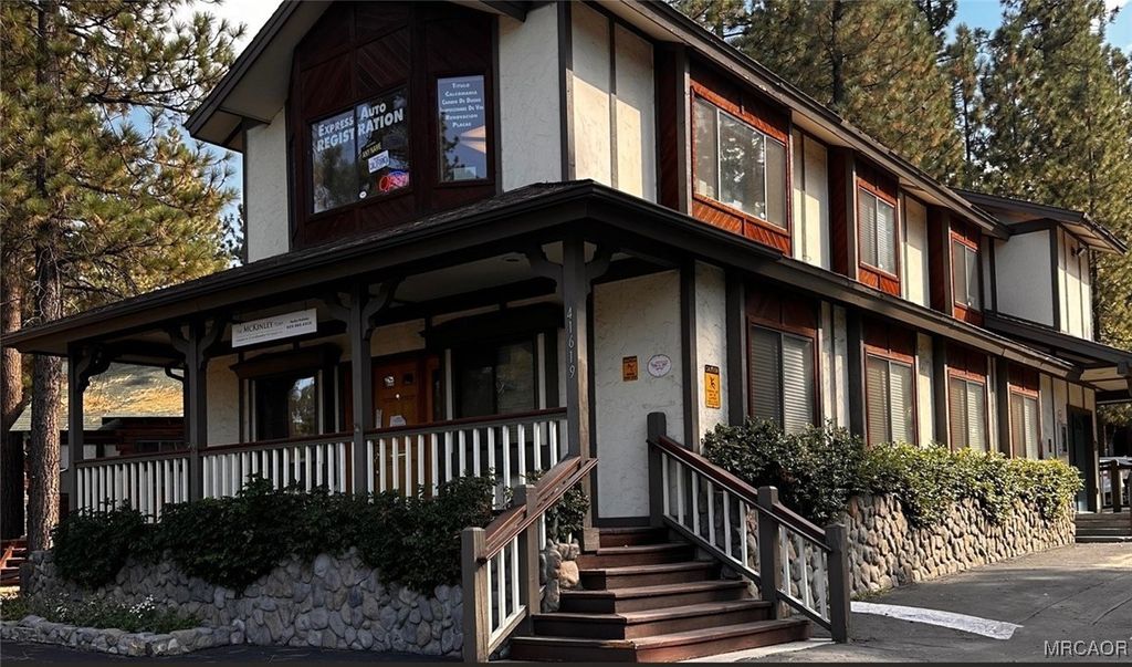 Photo of 41609 Big Bear Boulevard, Big Bear Lake, CA 92315 (MLS # 32502289)