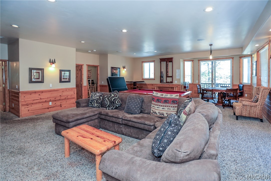 Big Bear Lake, California, 92315, United States, 6 Bedrooms Bedrooms, ,5 BathroomsBathrooms,Residential,Active,2028781