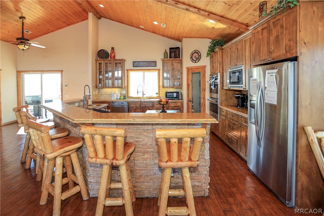 Big Bear Lake, California, 92315, United States, 6 Bedrooms Bedrooms, ,5 BathroomsBathrooms,Residential,Active,2028781
