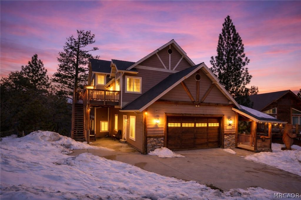 Photo of 896 Sky High Drive, Big Bear Lake, CA 92315 (MLS # 32600347)