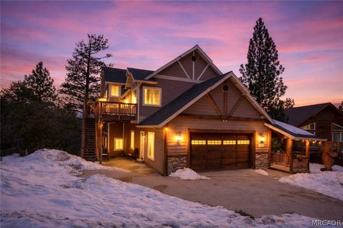 Photo of 896 Sky High Drive, Big Bear Lake, CA 92315 (MLS # 32600347)
