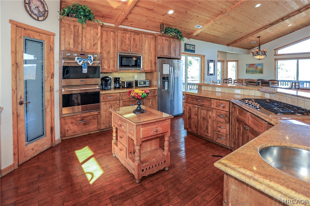 Big Bear Lake, California, 92315, United States, 6 Bedrooms Bedrooms, ,5 BathroomsBathrooms,Residential,Active,2028781