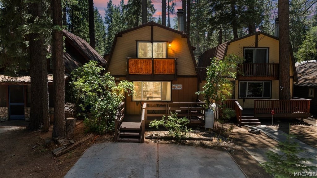 Photo of 42741 La Cerena Avenue, Big Bear Lake, CA 92315 (MLS # 32601779)