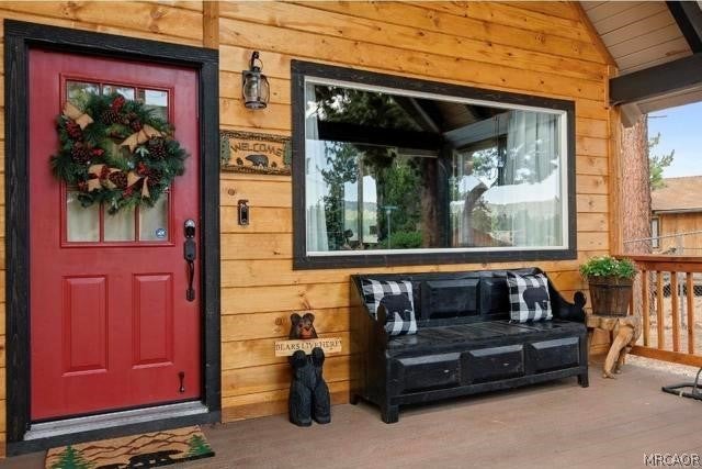 Photo of 660 Lintner Road, Big Bear Lake, CA 92315 (MLS # 32602003)