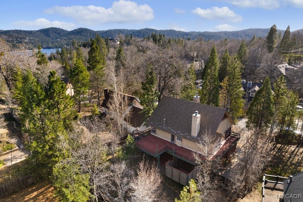 Photo of 28070 West Shore Road, Lake Arrowhead, CA 92352 (MLS # 32600176)