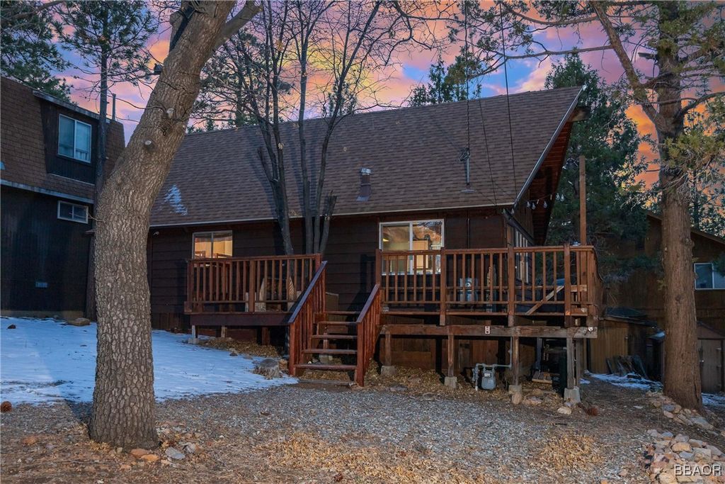Photo of 882 Pine Lane, Sugarloaf, CA 92386 (MLS # 32500140)