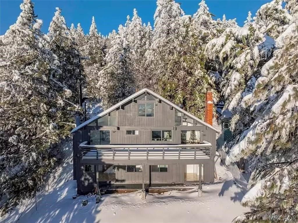 Photo of 2012 Poplar Drive, Running Springs, CA 92382 (MLS # 32600683)