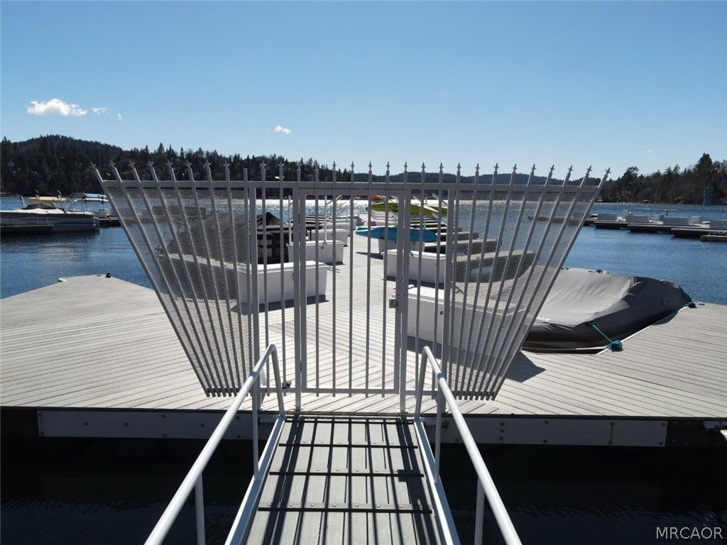 Photo of NSM 3 Hwy 173 #16, Lake Arrowhead, CA 92352 (MLS # 32600461)