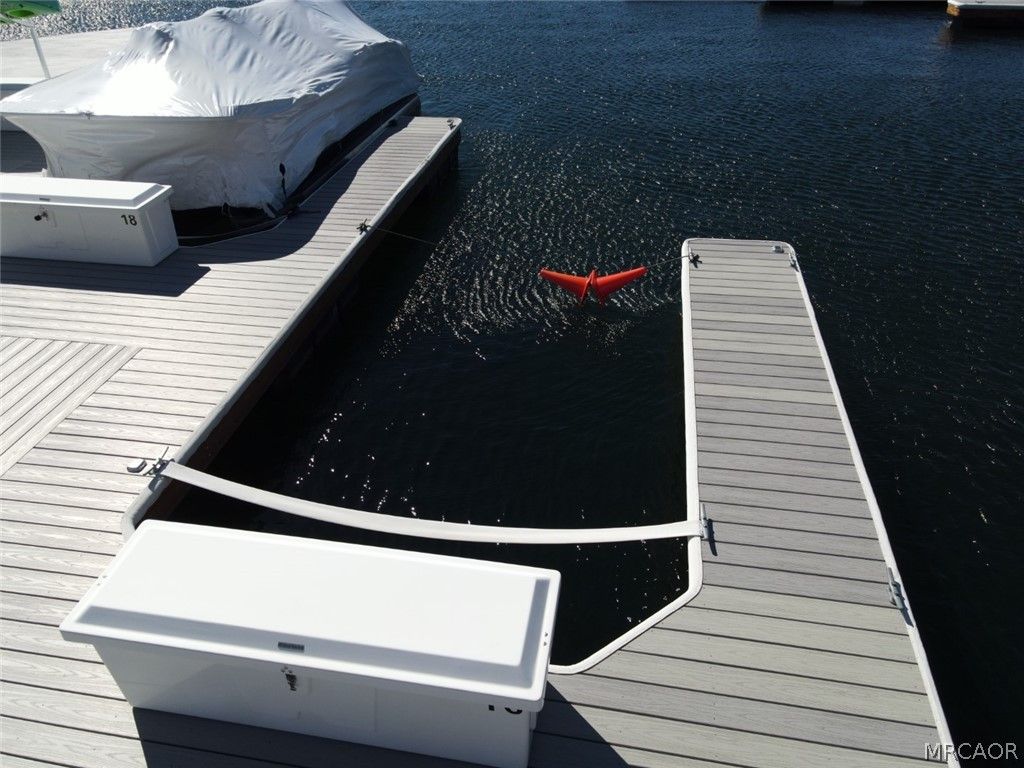 Photo of NSM 3 Hwy 173 #16, Lake Arrowhead, CA 92352 (MLS # 32600461)