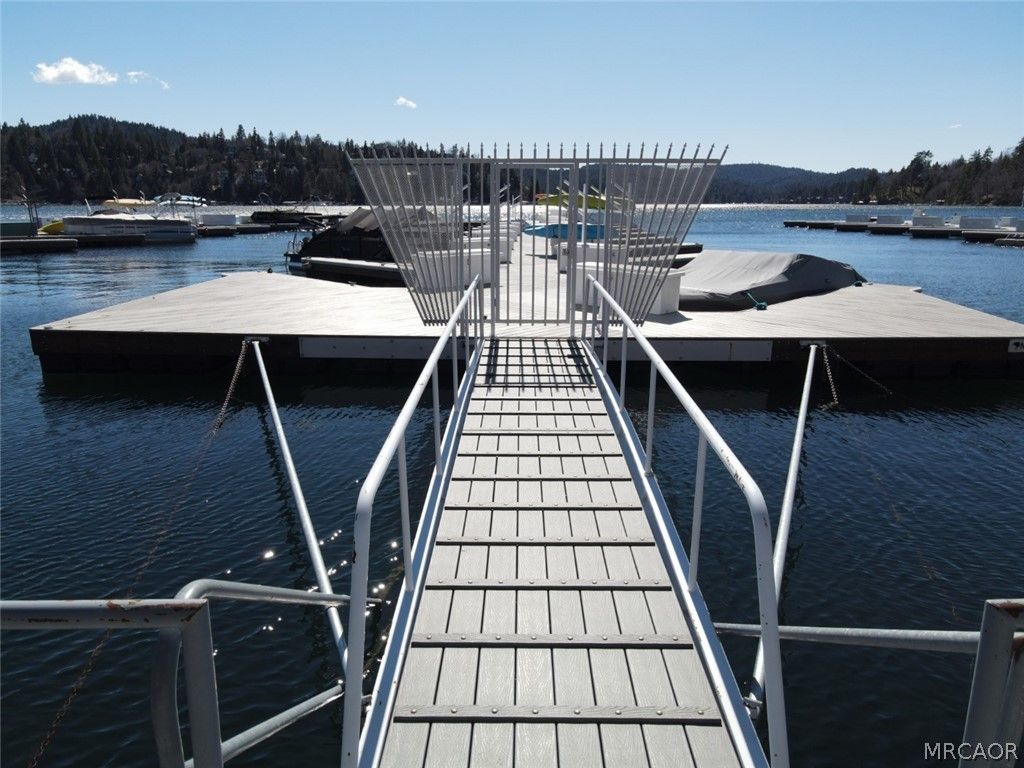 Photo of NSM 3 Hwy 173 #16, Lake Arrowhead, CA 92352 (MLS # 32600461)