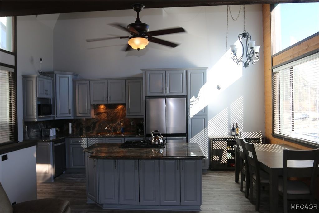 Photo of 42537 Moonridge Road #0, Big Bear Lake, CA 92315 (MLS # 32502848)