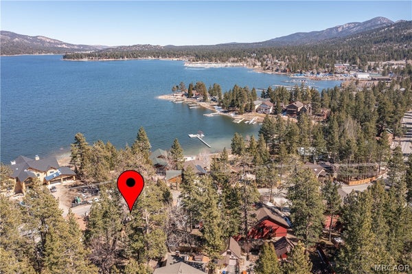 40177 LAKEVIEW DR, BIG BEAR LAKE, CA 92315 - Image 3be2795752df4723df2b9b8a3ad1e355/709943162