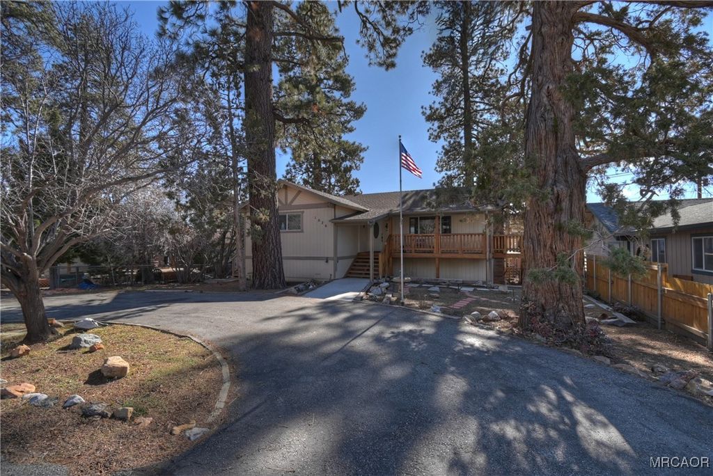 Photo of 1026 Rocky Mountain Road, Big Bear City, CA 92314 (MLS # 32600053)