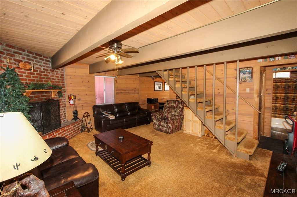 Photo of 692 San Bernardino Avenue, Sugarloaf, CA 92386 (MLS # 32502611)