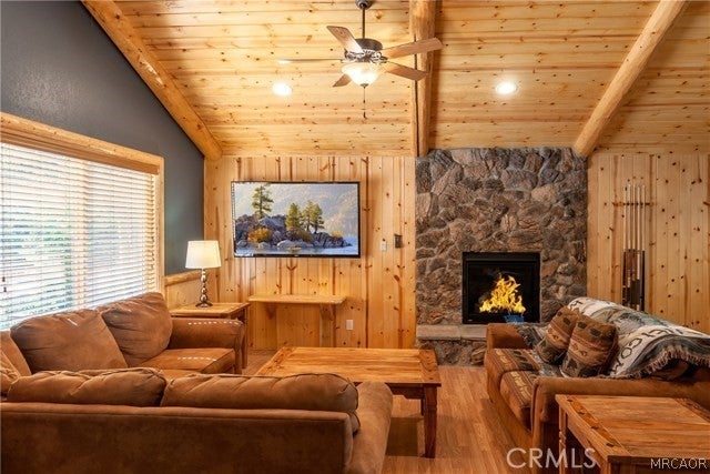 Photo of 147 N Teakwood Drive, Big Bear Lake, CA 92315 (MLS # 32601675)