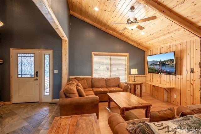 Photo of 147 N Teakwood Drive, Big Bear Lake, CA 92315 (MLS # 32601675)