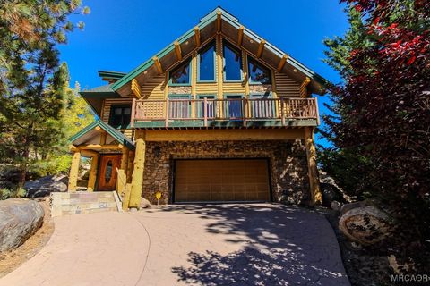 Photo of 42843 Eagles Flight Place, Big Bear Lake, CA 92315 (MLS # 32502431)