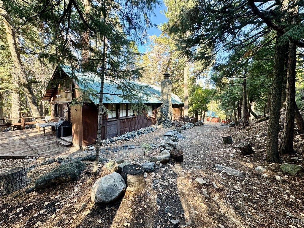 Photo of 12 Barton Flats Road, Angelus Oaks, CA 92305 (MLS # 32502725)