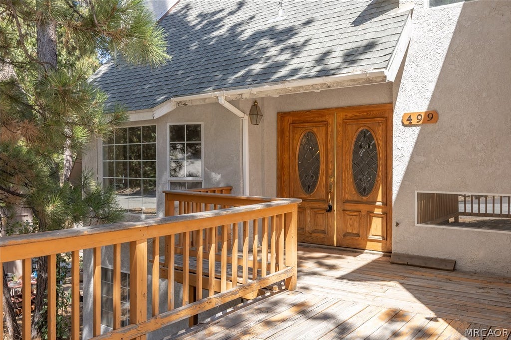 Photo of 499 Bel Air Drive, Lake Arrowhead, CA 92352 (MLS # 32601948)