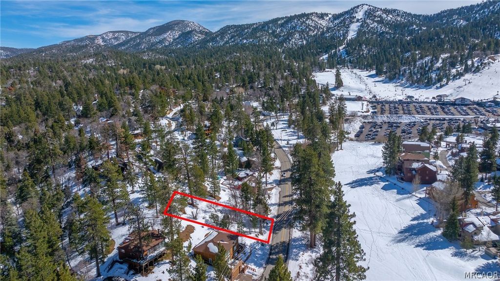 Photo of 43162 Moonridge Rd, Big Bear Lake, CA 92315 (MLS # 32600381)