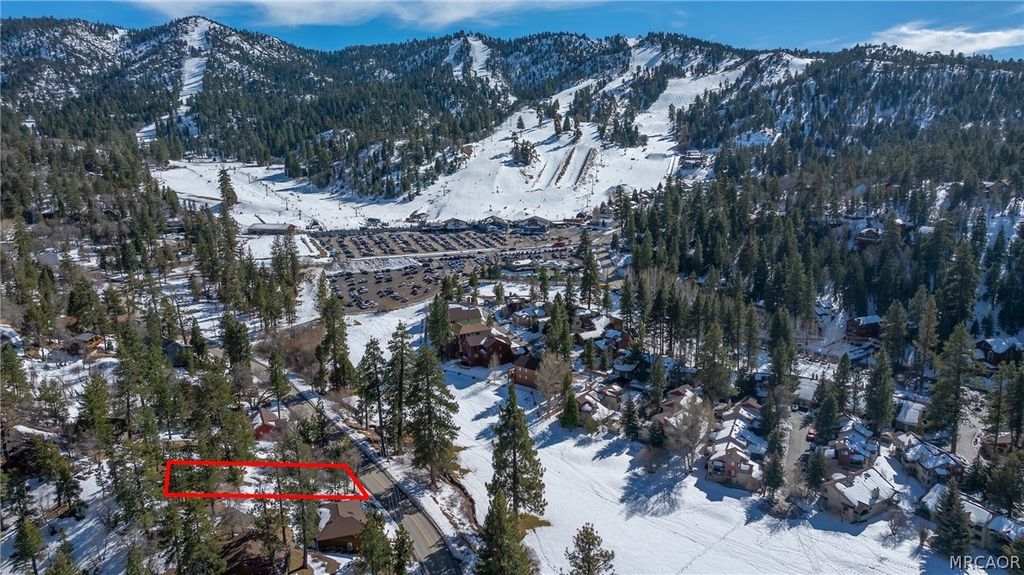 Photo of 43162 Moonridge Rd, Big Bear Lake, CA 92315 (MLS # 32600381)