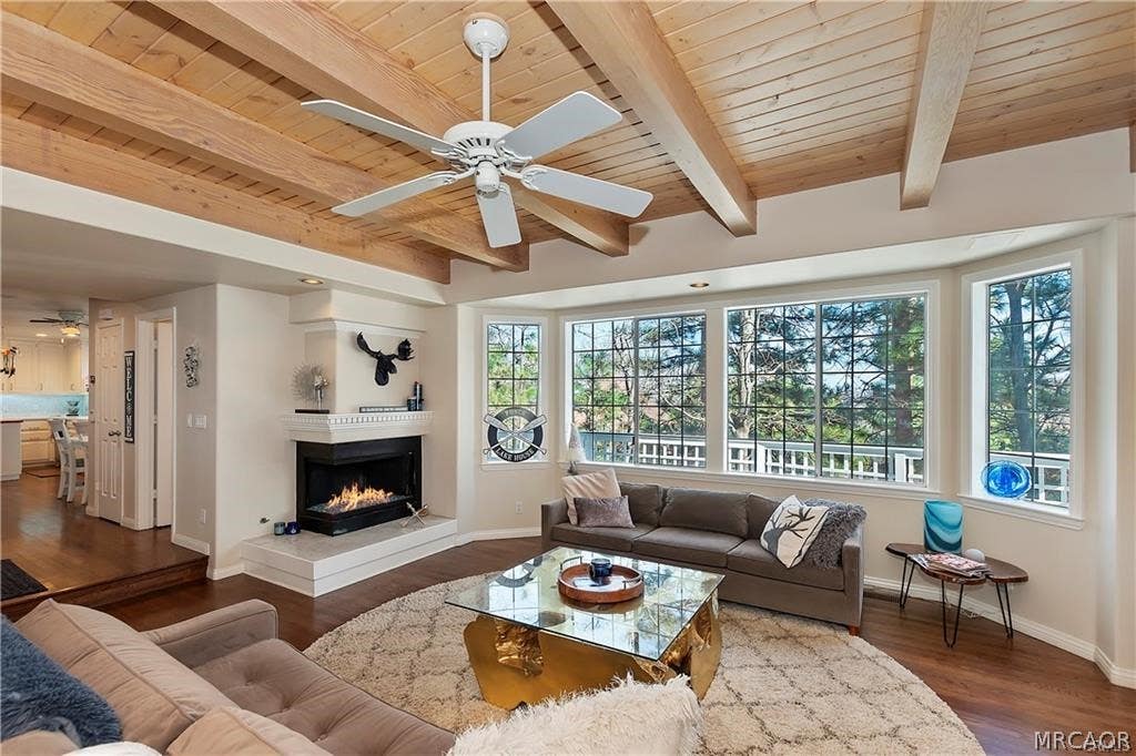 Photo of 27832 St Bernard Lane, Lake Arrowhead, CA 92352 (MLS # 32601934)