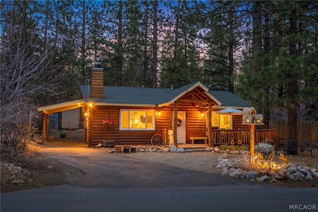Photo of 1177 Mitchell Lane, Big Bear City, CA 92314 (MLS # 32600480)