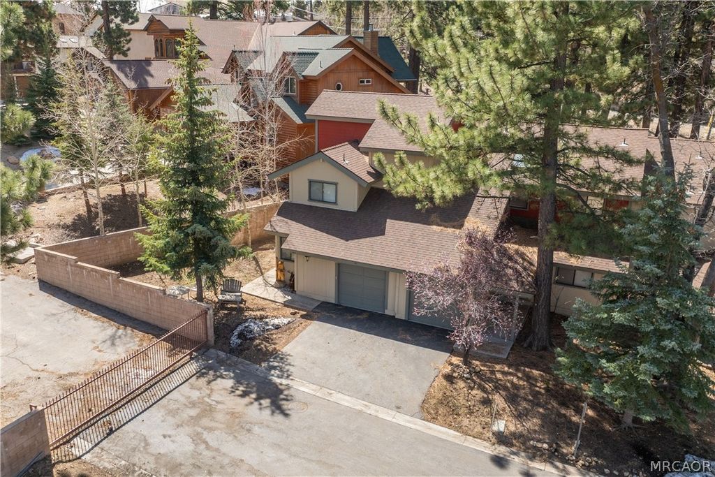Photo of 1195 Bear Meadows Lane #56, Big Bear Lake, CA 92315 (MLS # 32600536)