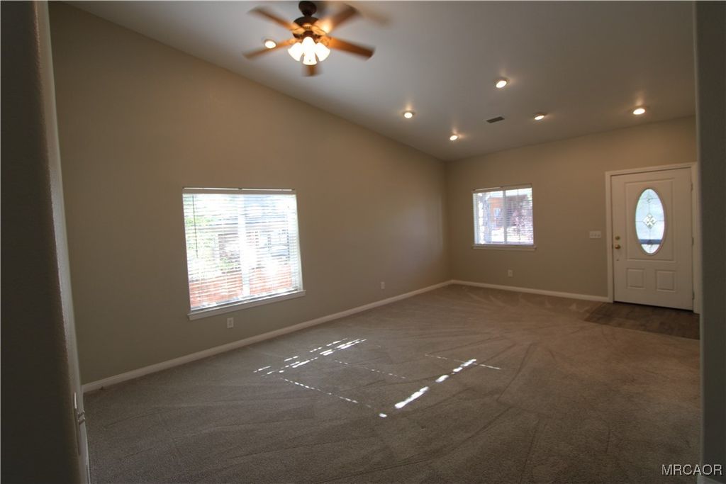 Photo of 1625 Malabar Way, Big Bear City, CA 92314 (MLS # 32502365)
