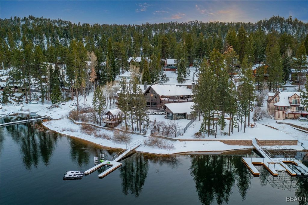 Photo of 791 Cove Drive, Big Bear Lake, CA 92315 (MLS # 32500548)