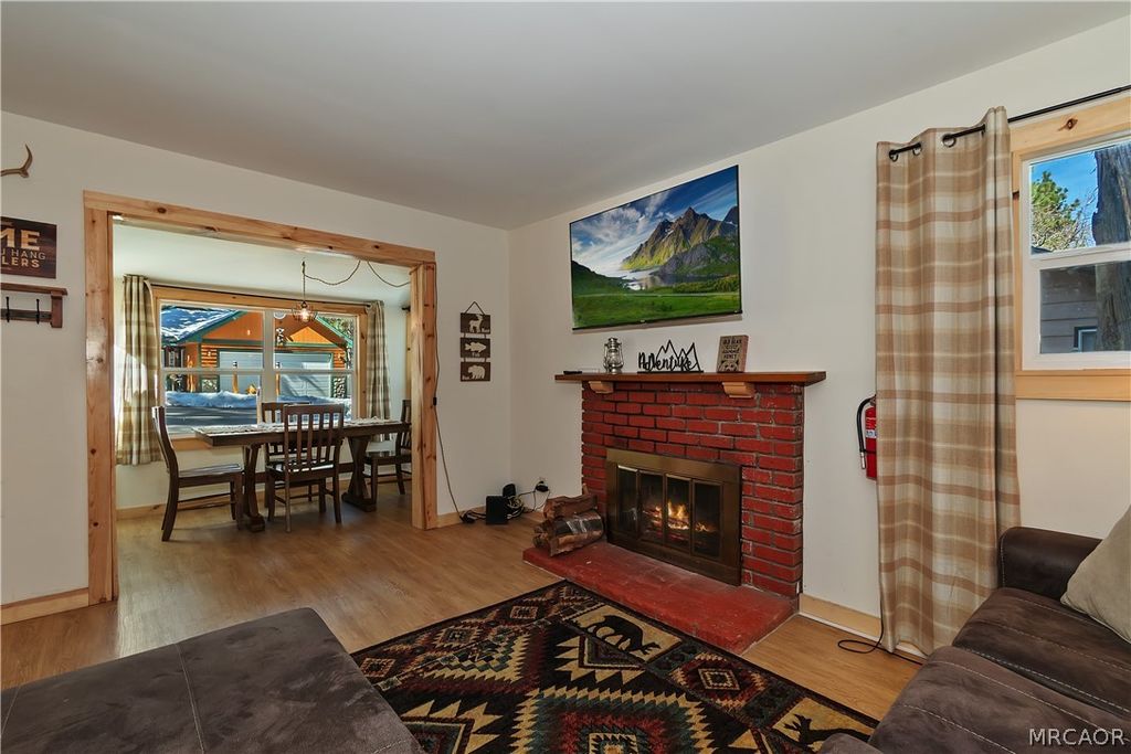 Photo of 277 Wabash Lane, Sugarloaf, CA 92386 (MLS # 32600330)