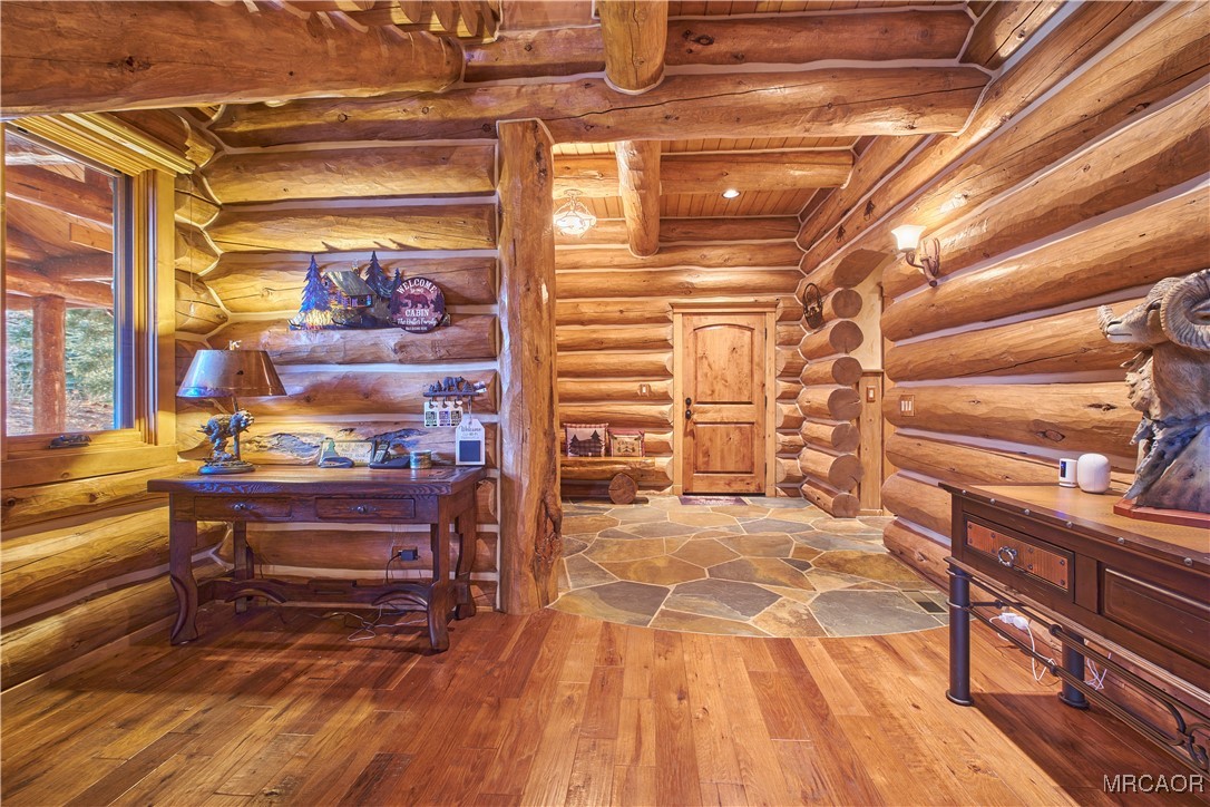 Big Bear City, California, 92314, United States, 3 Bedrooms Bedrooms, ,4 BathroomsBathrooms,Residential,Active,2015836