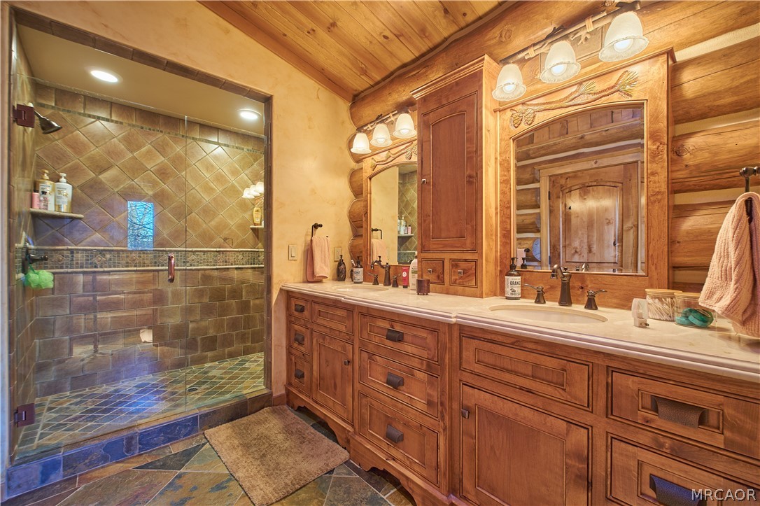 Big Bear City, California, 92314, United States, 3 Bedrooms Bedrooms, ,4 BathroomsBathrooms,Residential,Active,2015836