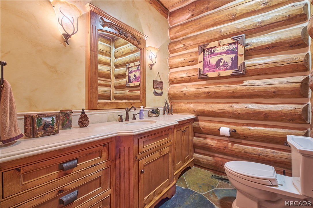 Big Bear City, California, 92314, United States, 3 Bedrooms Bedrooms, ,4 BathroomsBathrooms,Residential,Active,2015836