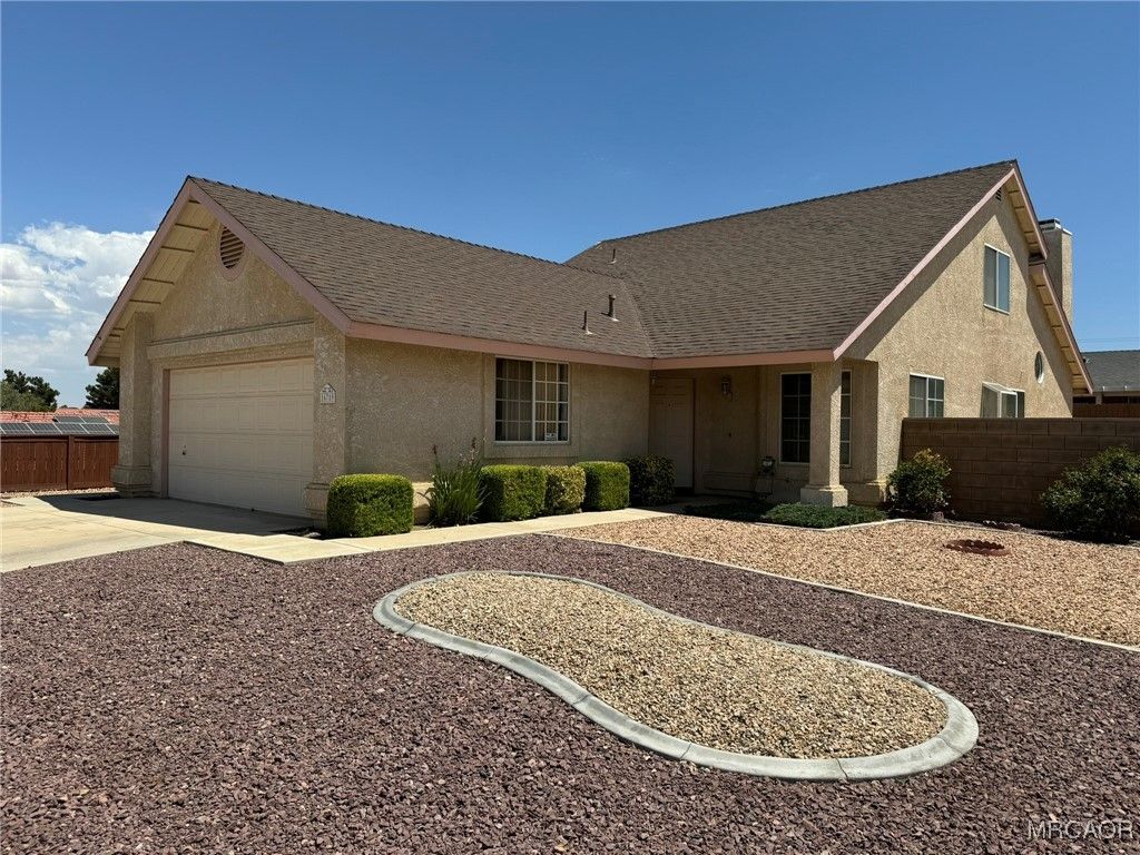 Photo of 16789 Highgate Court, Victorville, CA 92395 (MLS # 32502220)