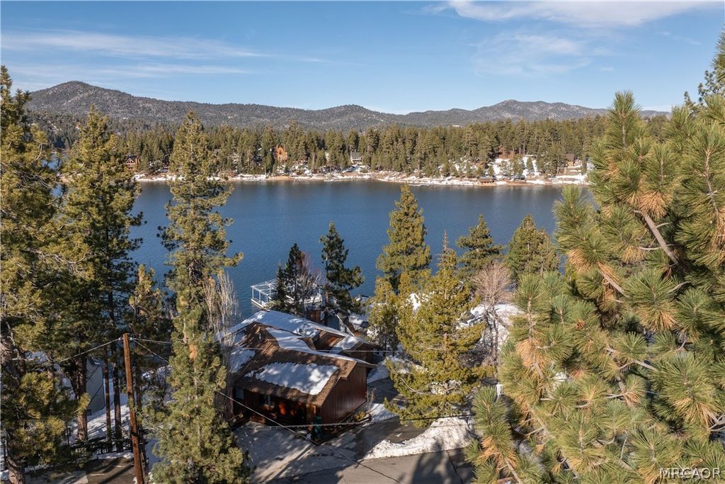 Photo of 0 Cove Drive, Big Bear Lake, CA 92315 (MLS # 32600403)